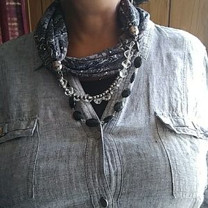 Scarf with jewels
